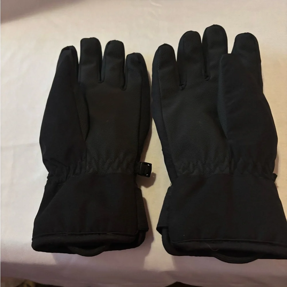 Swiss Tech Kids Black Winter Mittens